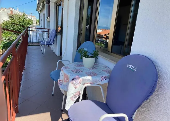With Parking Space - 22214 Crikvenica