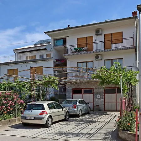 With Parking Space - 22214 Апартаменты *